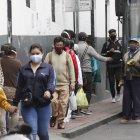 Aglomeraciones en el centro y sur de Quito, en una imagen del 3 de julio de 2020, durante la fase de expansión en el país  del virus causante de la COVID-19.
. Angelo Chamba. (ag-extra ag-expreso ag-quito)