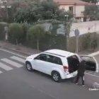 El hecho fue captado por cámaras de vigilancia.