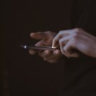 Le enviaba mensajes a su esposa exigiéndole el pagó del dinero o de lo contrario lo mataban.