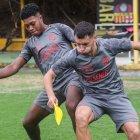 Emmanuel Martínez listo para el partido ante Vélez Sarsfield.