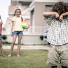 En estos casos es primordial que fomentes en tu hijo una alta autoestima.