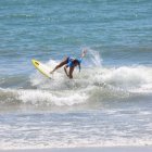 Mimi Barona, representante de Ecuador en los Juegos Olímpicos, en categoría Surf.