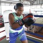 La joven Naomi Sánchez admira a la boxeadora argentina Daniela Bermúdez.