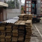 La retención y requisa de madera por parte de las autoridades es constante en el país.