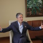 El presidente ha eliminado a las líneas aéreas el impuesto a la salida de divisas.