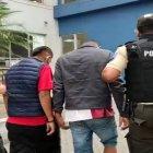 Uno de los sospechosos tenía un revólver en su poder.