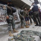 El sospechoso fue entregado a la Policía Nacional, por haber cometido un delito de usurpación de uniforme e insignias.