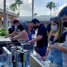Música de todos los tiempos hallarás en la feria, en homenaje a Guayaquil.