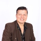 Néstor Álava está ´chocho´ con sus nietos recién nacidos