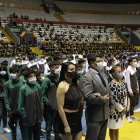 Los deportistas de los ocho cantones desfilaron felices en la ceremonia de inauguración.