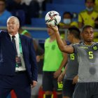 El entrenador, Gustavo Alfaro, pudo mantener un equipo ordenado que rescató un punto de visita