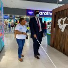 La iniciativa se llevó a cabo en tres puntos de la urbe, entre esos el Terminal Terrestre. El gerente de la institución, Jorge Pinto, fue uno de los que vivió la experiencia.