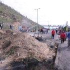Manifestantes cerraron la vía Panamericana Norte que conduce al norte del país, a la altura de San Miguel del Común.