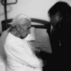 Hallan posibles biomarcadores para conocer el daño neuronal en el alzheimer