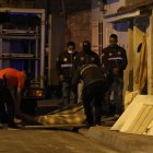 El occiso registra antecedentes penales, según información policial otorgada en el sitio.