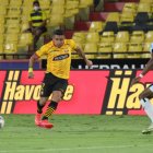 Barcelona gana 1-0 a Universidad Católica.