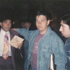 El fundador del movimiento de D10S, Alejandro Verón (c), asegura que no ha parado de llorar por la partida de Diego.