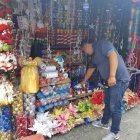 Pocas personas llegan al mercado de las Cuatro Manzanas