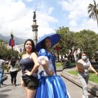 Una comparativa de la vestimenta femenina.