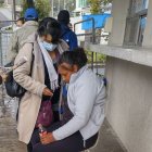 La madre del infante se desmayó en el anfiteatro.