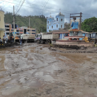 Está permitido el paso de las maquinarias y de vehículos de socorristas.