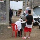 Tras el hecho, algunos vecinos estaban a la expectativa de saber si a la víctima la velarían en su casa.