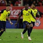 Piero Hincapié (i), Moisés Caicedo (c) y Gonzalo Plata (d) son algunos de los jugadores más jóvenes que tiene la Tri.