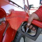 La revisión de los precios de los combustibles se hace cuesta arriba, según el gobierno.
