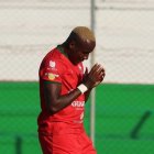 El delantero Kevin Mina pidió perdón a la afición ecuatoriana, por haber dicho que se sentía más boliviano que ecuatoriano.