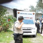 Medicina Legal envió su ambulancia para el levantamiento de los cuerpos.