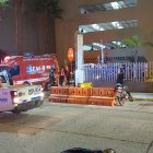 Al sitio acudieron unidades policiales para iniciar con las investigaciones del crimen.