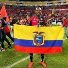 Aníbal Chalá se destaca como lateral izquierdo en Atlas, de México.