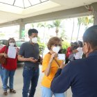 Desde finales del año pasado, en lugares públicos, como los centros comerciales, se pide el carné.