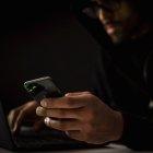 Recibir mensajes amenazadores a cambio de dinero se considera delito de extorsión