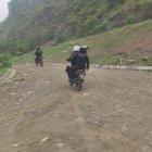 Después de la violenta novedad, la zona permanece con presencia policial.