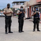 La Policía envió agentes para conocer pormenores de esta nueva muerte violenta en la capital orense.