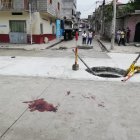 Un supervisor de construcción de vías fue baleado mientras daba indicaciones a los operarios.
