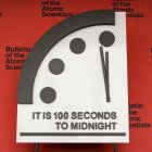 Las manecillas del reloj científico se mantienen a 100 segundo del fin del mundo.