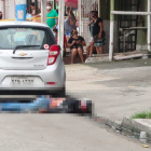 La víctima quedó junto a la vereda.