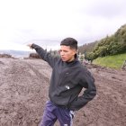 Yordy Ponce se ‘tiró’ desde una pendiente de cuatro metros para que el aluvión no lo alcanzara. Sobrevivió de milagro.