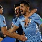 Luis Suárez de Uruguay celebra un gol, en un partido de las eliminatorias sudamericanas para el Mundial de Catar 2022 entre Uruguay y Venezuela.