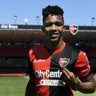 Djorkaeff Reasco ya lució la ‘piel’ de Newell’s y espera su debut en el fútbol argentino.