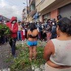 La comunidad deliberó y luego azotó y bañó con agua helada a las dos sospechosas.
