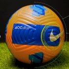 The Nike Flight ofrece más regularidad en el vuelo.