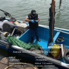 Los restos en estado de descomposición fueron transportados en una lancha.