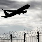 El canciller Juan Carlos Holguín informó que, en Ucrania, se habilitaron tres trenes para que ecuatorianos pudieran ir a la frontera con dicho país.