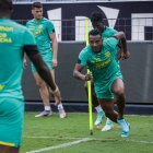 El brasileño Leonai Souza en el único entrenamiento de Barcelona en Lima.