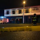 Varios fallecidos en un incendio. Vecinos dicen que pedían ayuda.