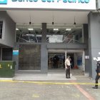 La agencia donde ocurrió el asalto a un cliente.