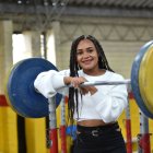 Neisi Dajomes toma con responsabilidad el ser referente para jóvenes deportistas y para las mujeres en general.